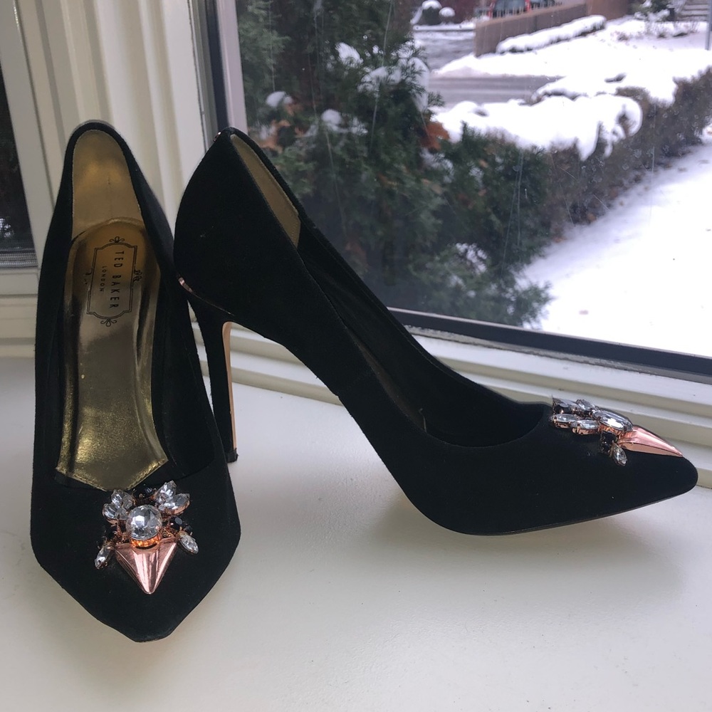 Ted Baker Black Suede Embellished Pump- Size 9